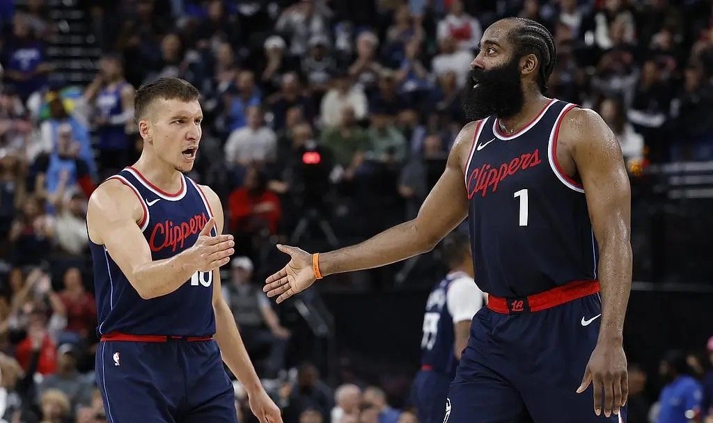 开云体育-哈登焦点对战，浓眉哥与60激战TES分钟，爆冷胜负难料！