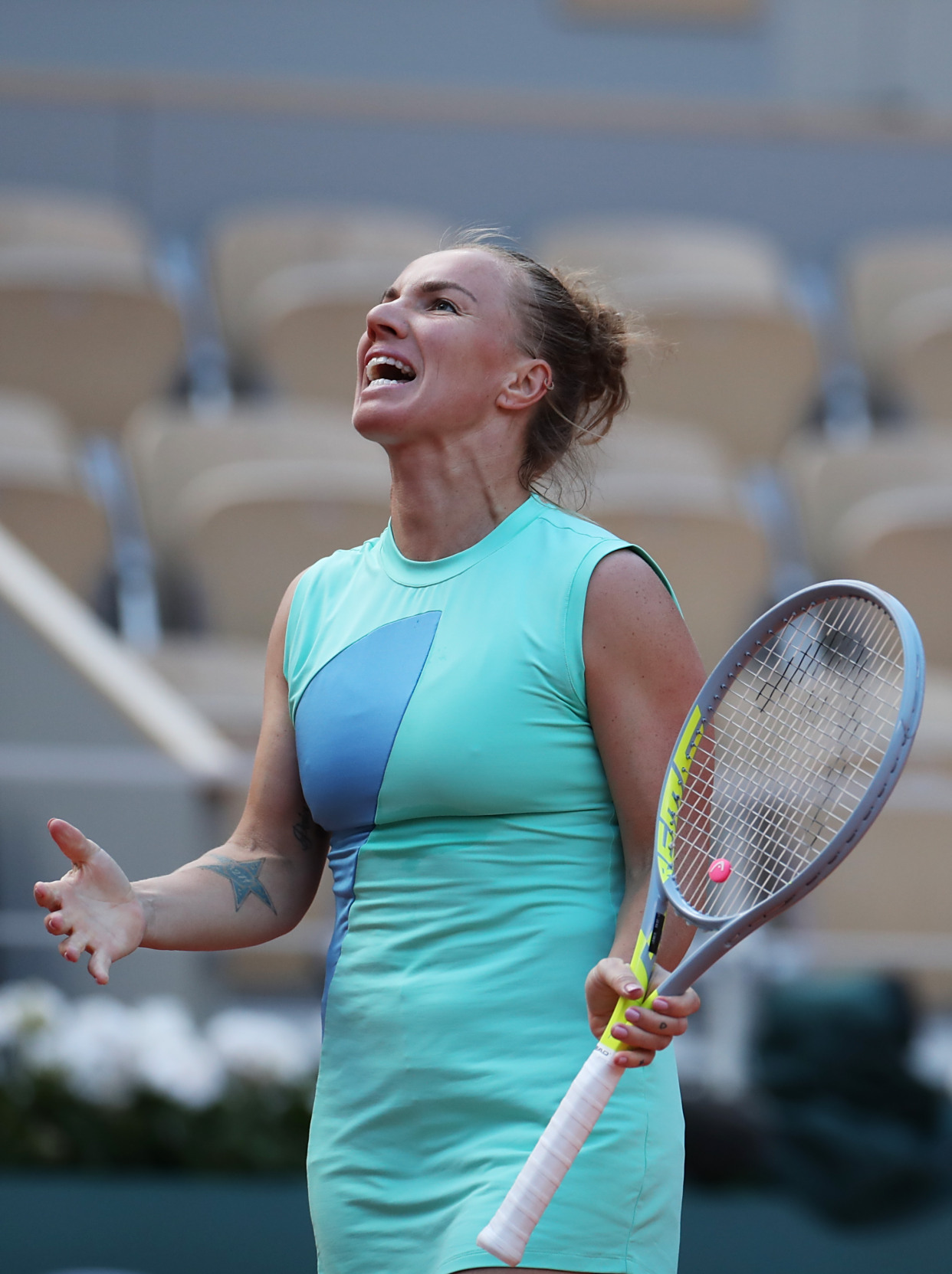 开云体育-阿扎伦卡新星晋级下一阶段表现突出，RNG前途光明！