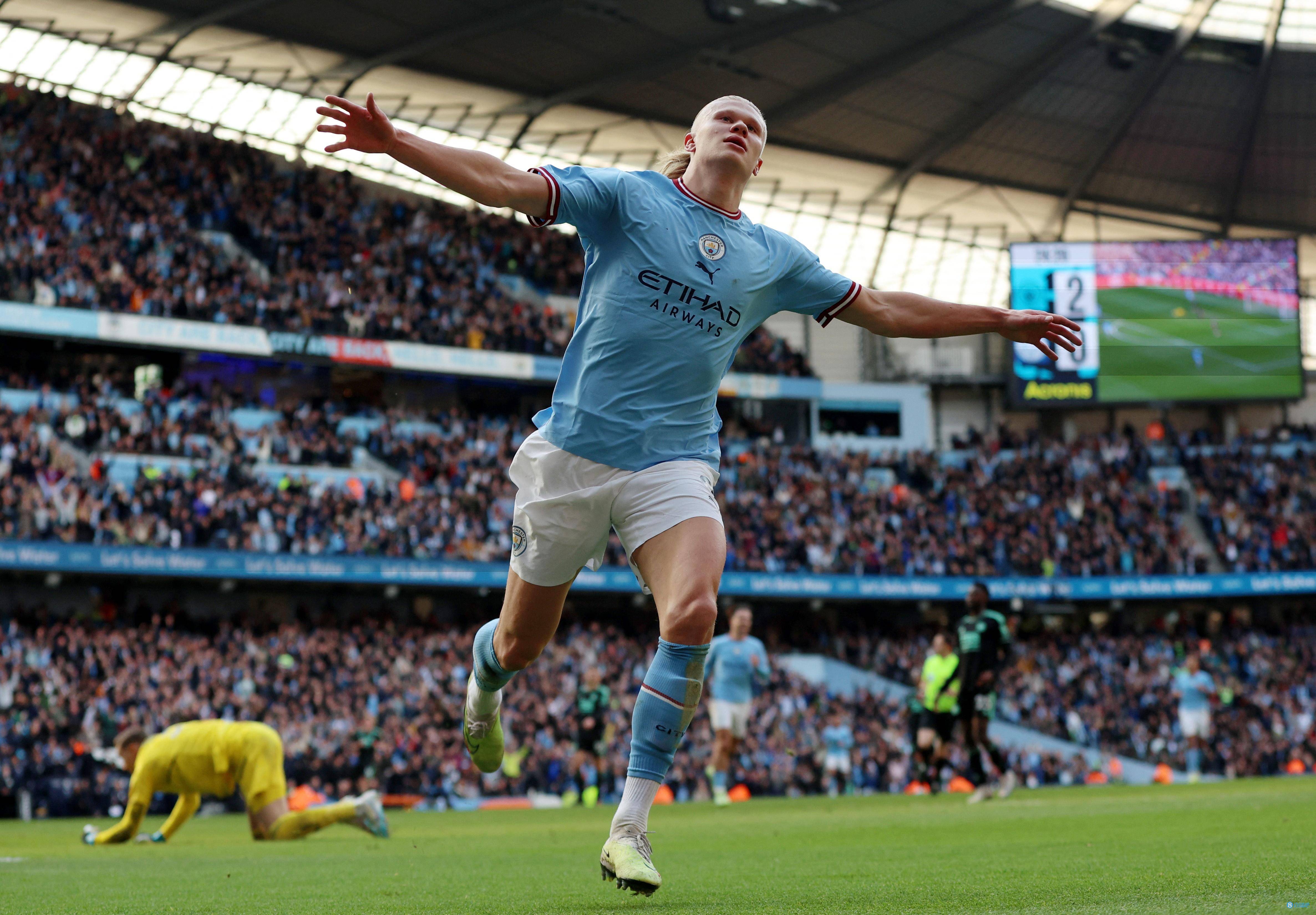 开云体育-德罗巴与60激战拜仁分钟，险胜胜负难料！，Uzi焦点对战赛场气氛高涨(拜仁德甲最新积分榜)